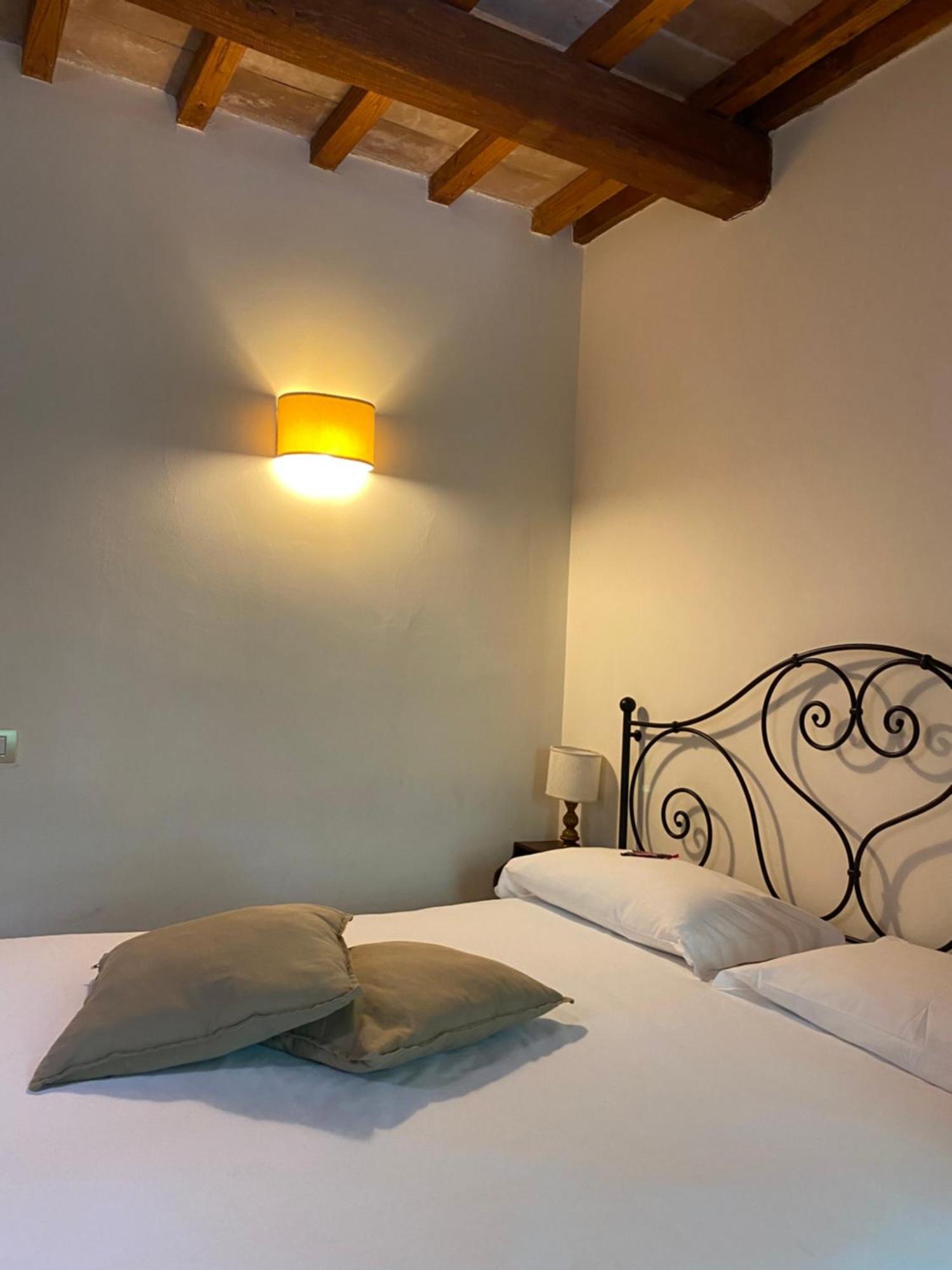 Agriturismo Pettino Campello sul Clitunno Luaran gambar